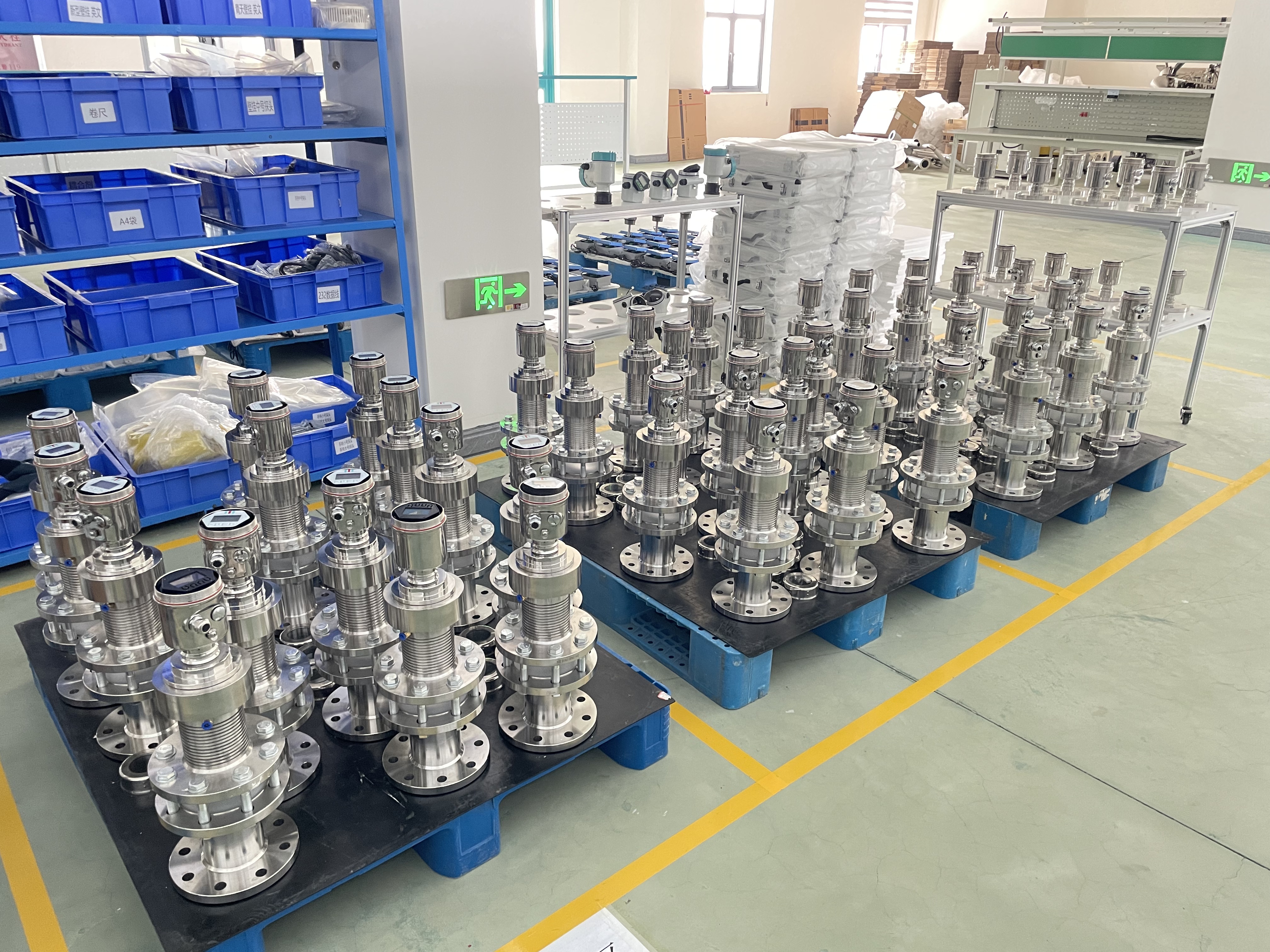 Q&T Ships High-Volume High-Temperature Radar Level Meters